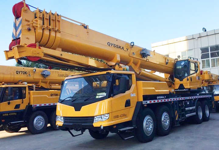 Machine de levage XCMG QY55KA-Y grue mobile de 55 tonnes grue de camion neuve à vendre