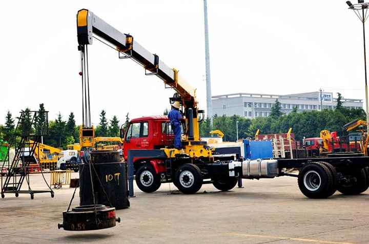 Grue montée sur camion XCMG 3 tonnes SQ3.2SK2Q grue à flèche télescopique hydraulique avec prix