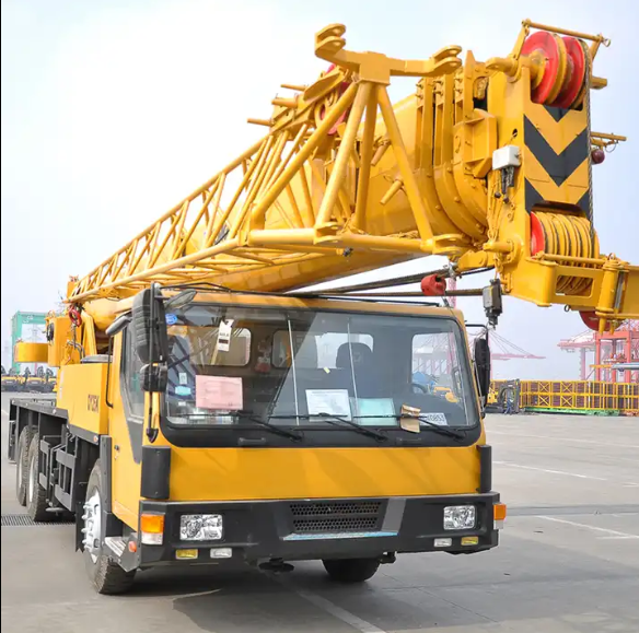 Prix ​​XCMG du service de petite grue mobile hydraulique 8000kg camion-grue QY8B.5 à vendre